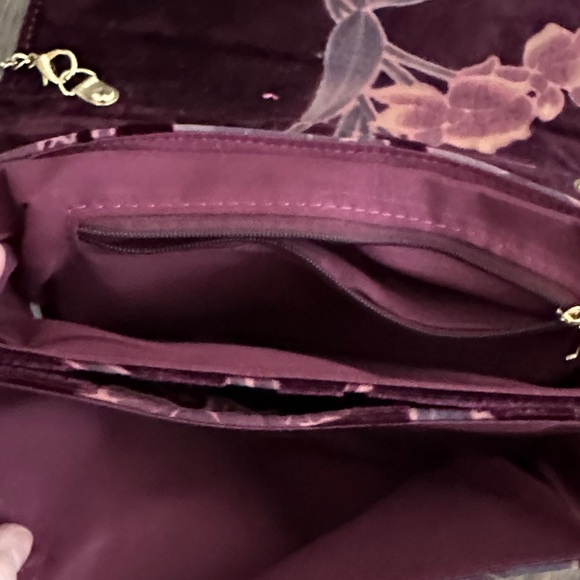 Floral Velvet Clutch with Chain - Picture 3 of 5